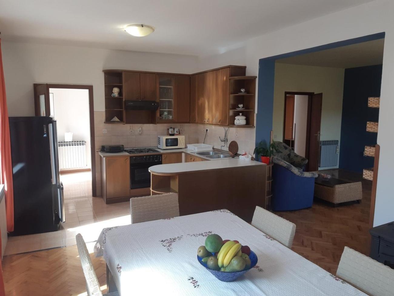 Apartment Marija Pula Exteriör bild