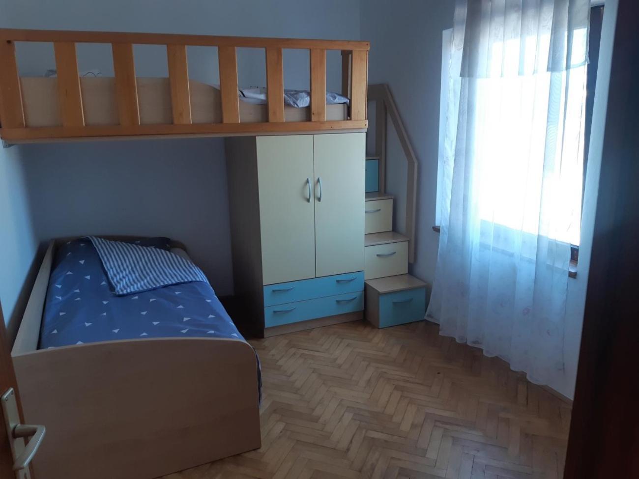 Apartment Marija Pula Exteriör bild